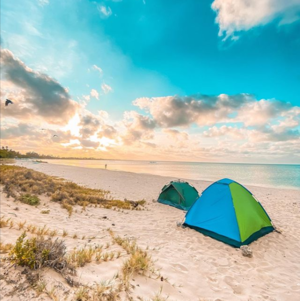 12 best things to do in Fujairah. Camping at Al Aqah Beach