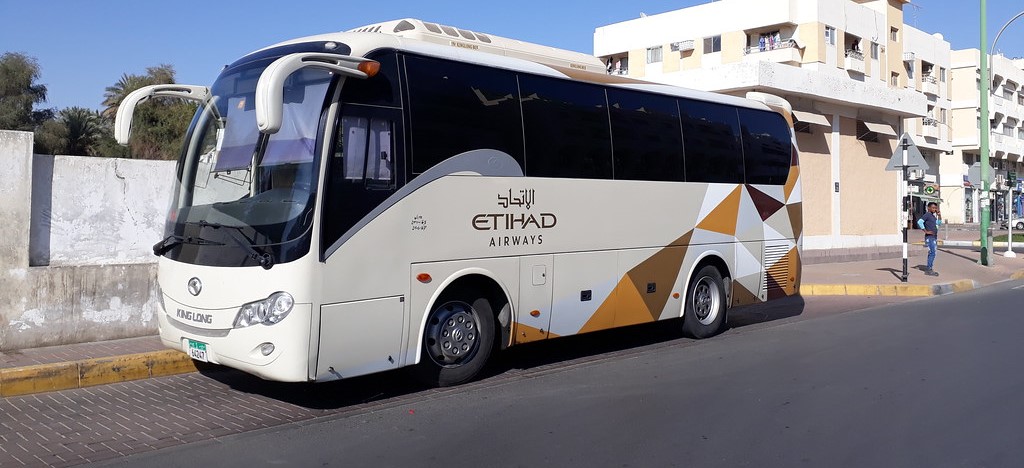 Free shuttle bus service between Dubai and Abu Dhabi Airports