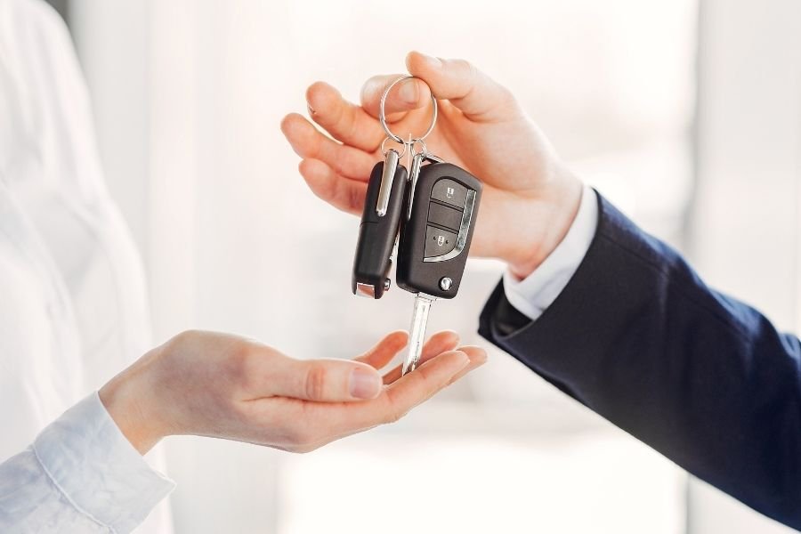 vehicle transfer fees in UAE