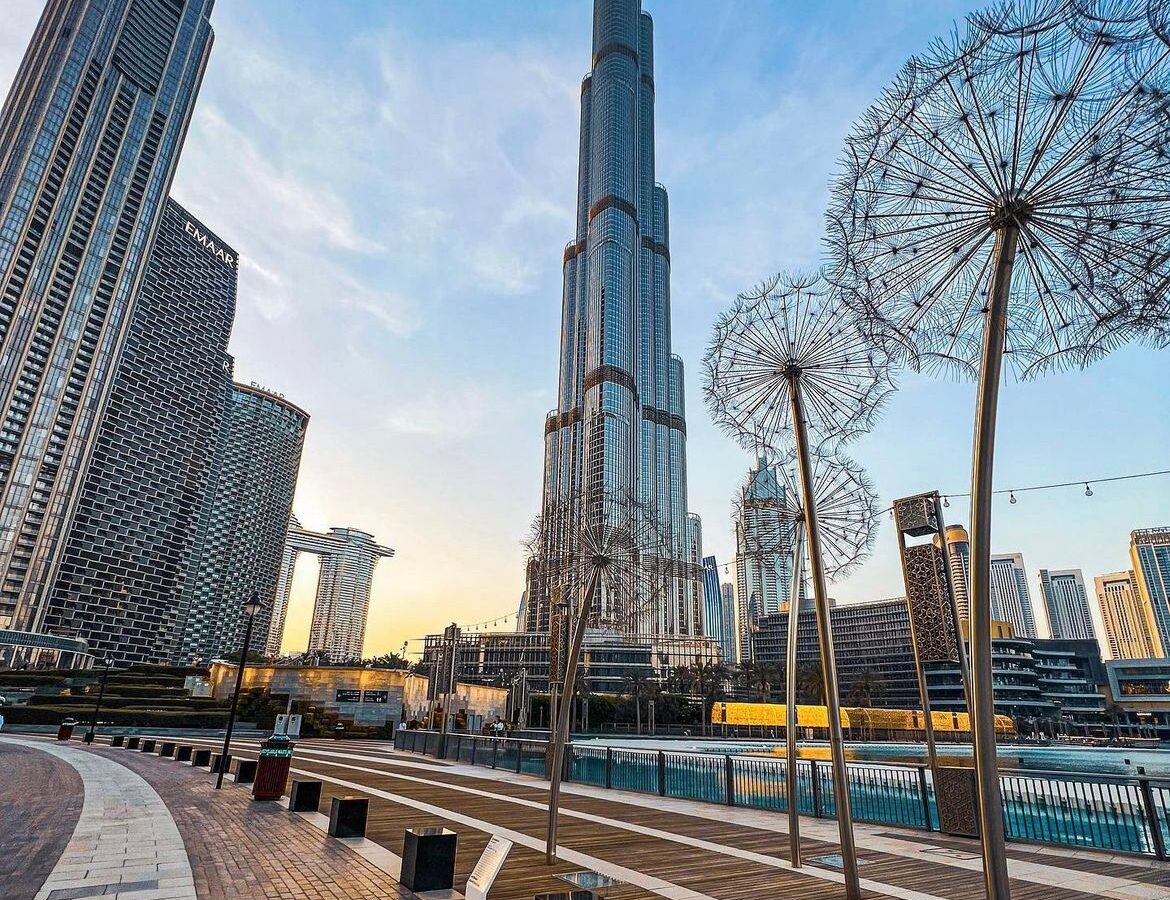 Lift travel ban in Dubai